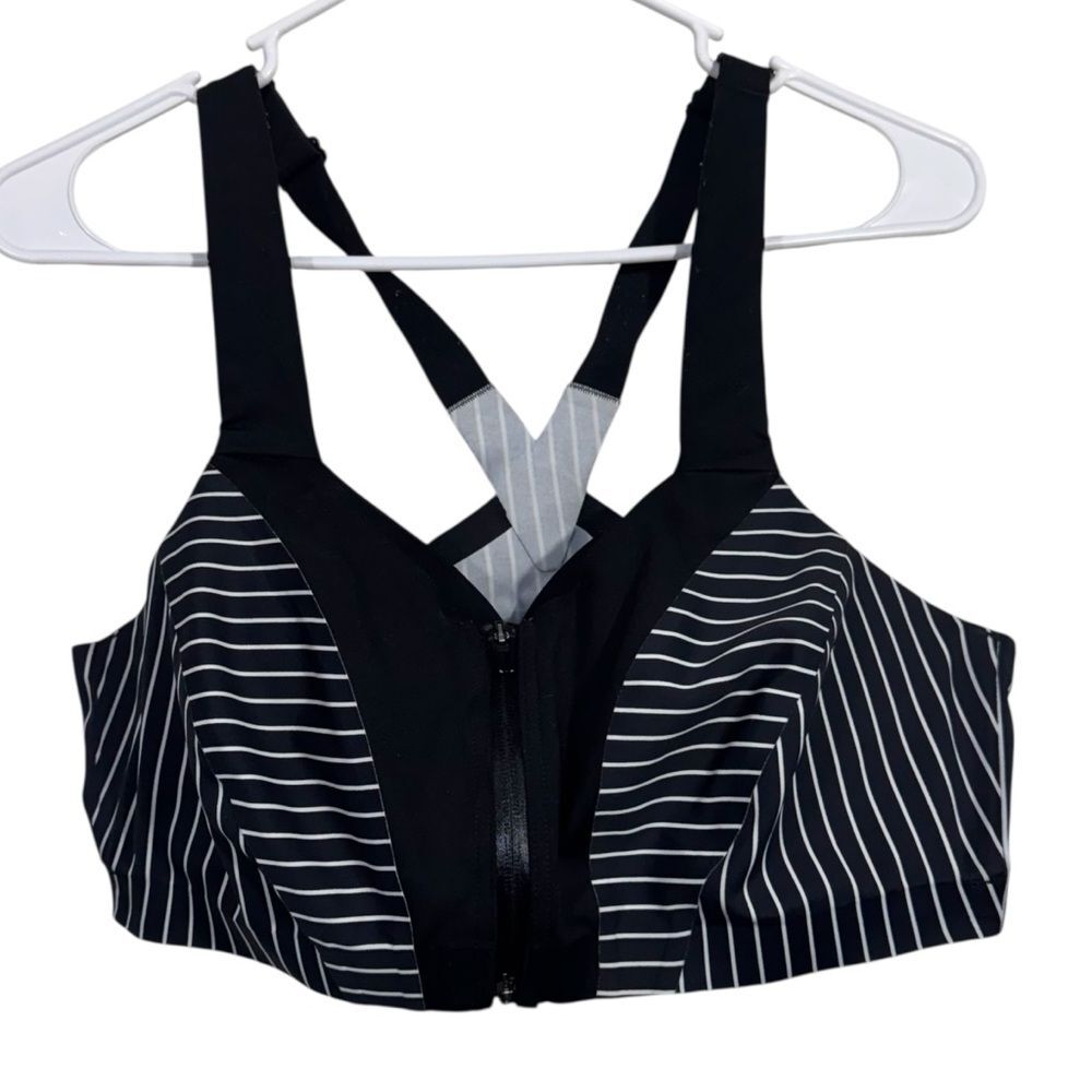 Victoria's Secret On Point 38D Zipper Front High Impact Sports Bra